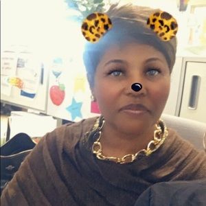 Meet your Posher, Hellen